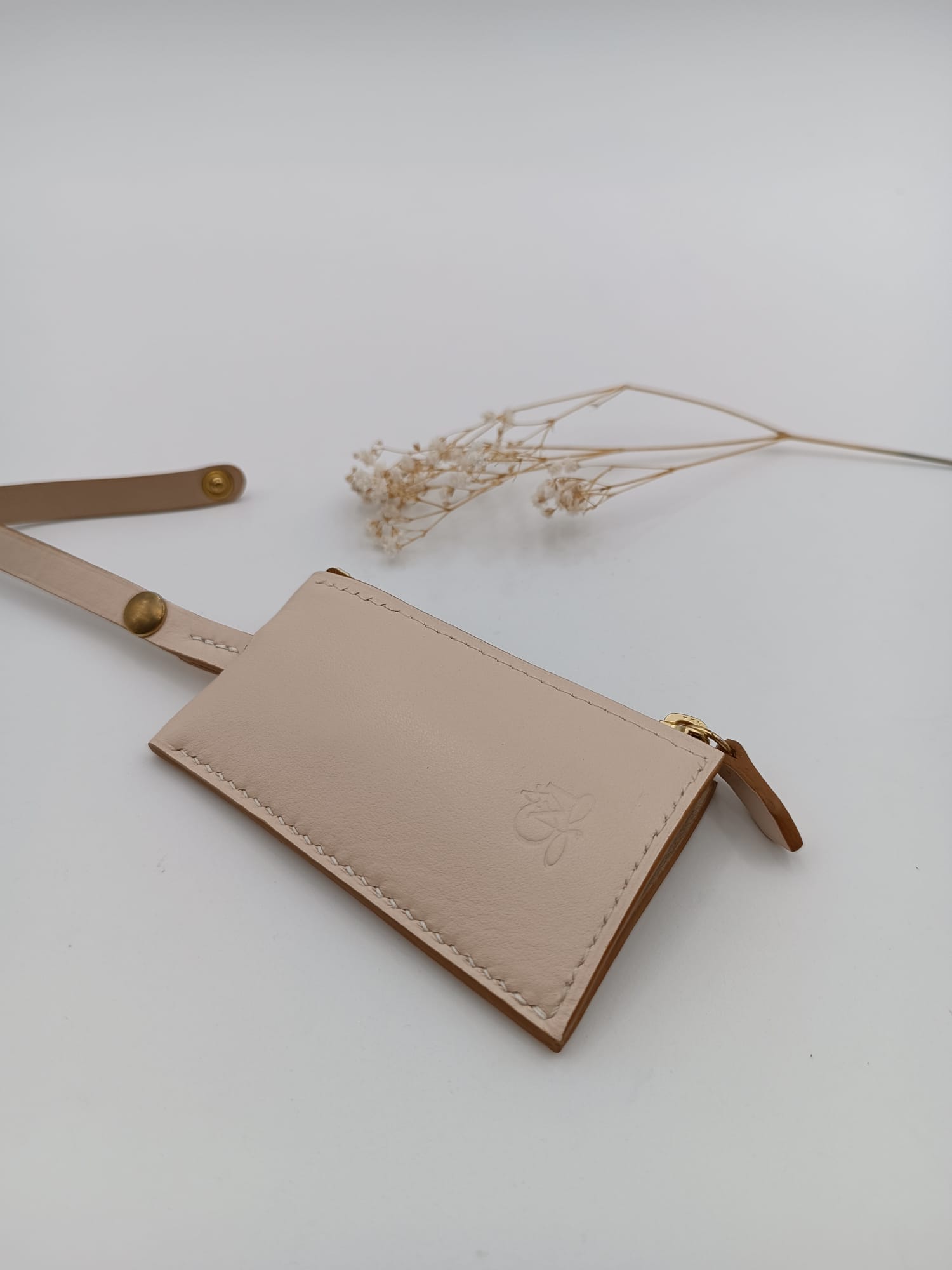 3703E048-A86C-4AC6-B703-4F980710750C