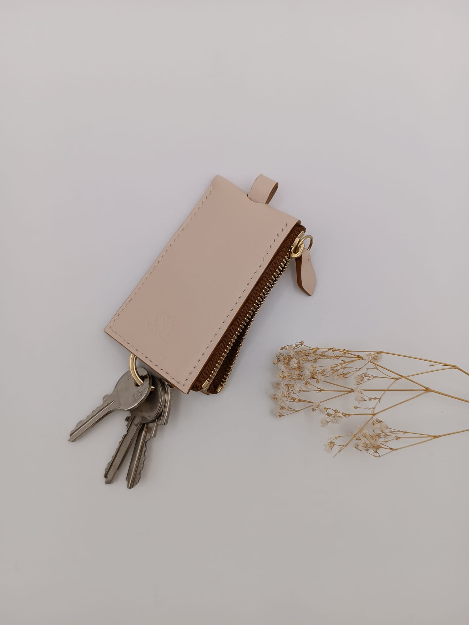 3ADF4BEA-6D8F-44A4-BD12-68A1CD419C11