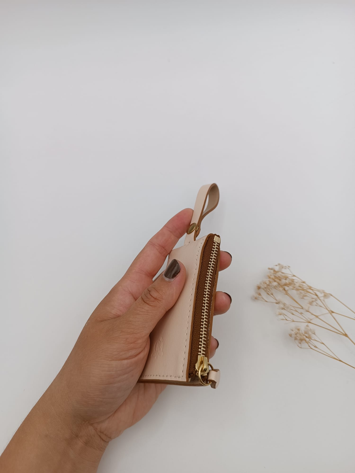 43CDD50A-B0D2-4F2F-9EB9-2C1381754D9A