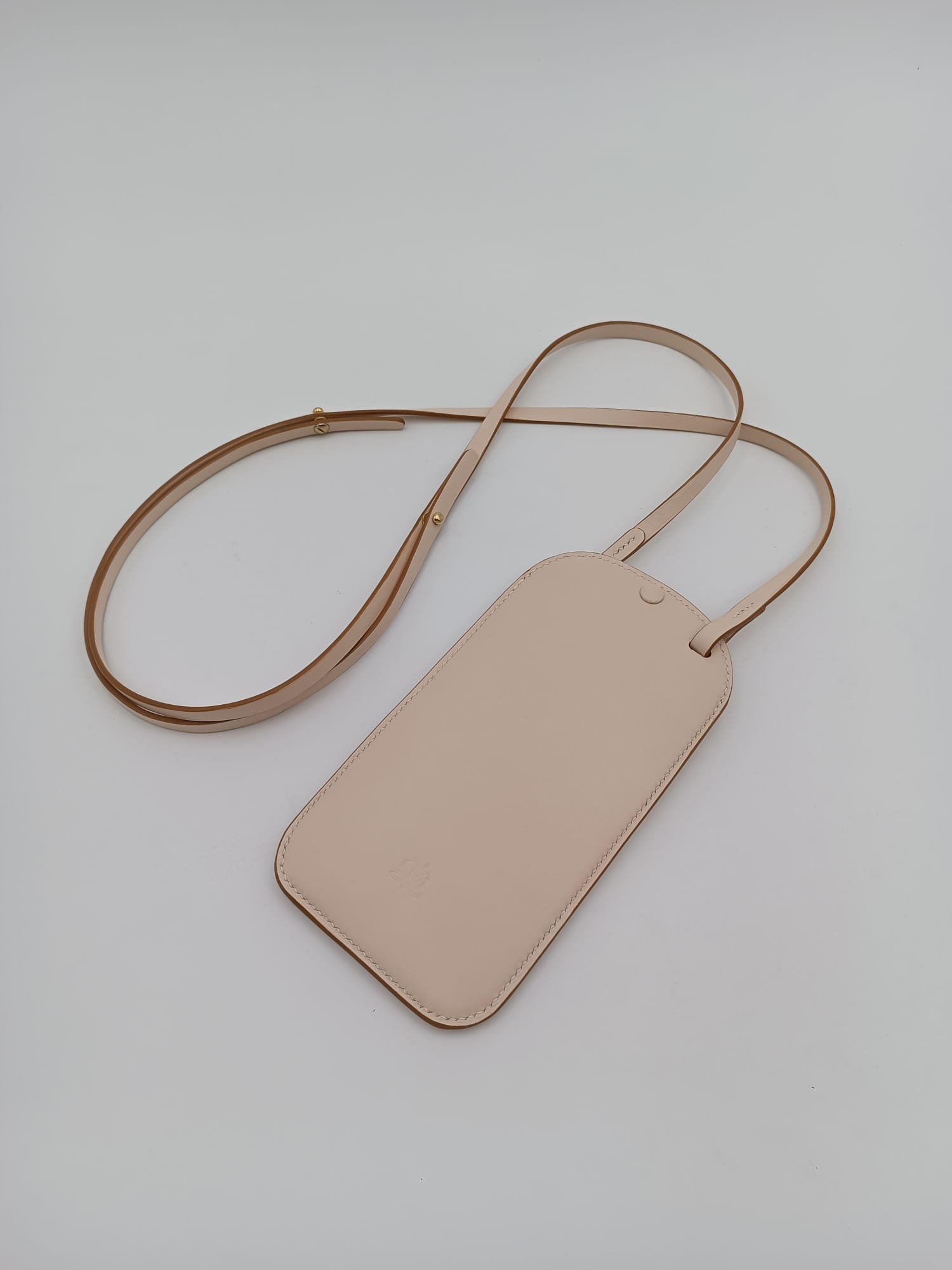 4C94B75C-375A-401E-ADE1-4C0C744554F3