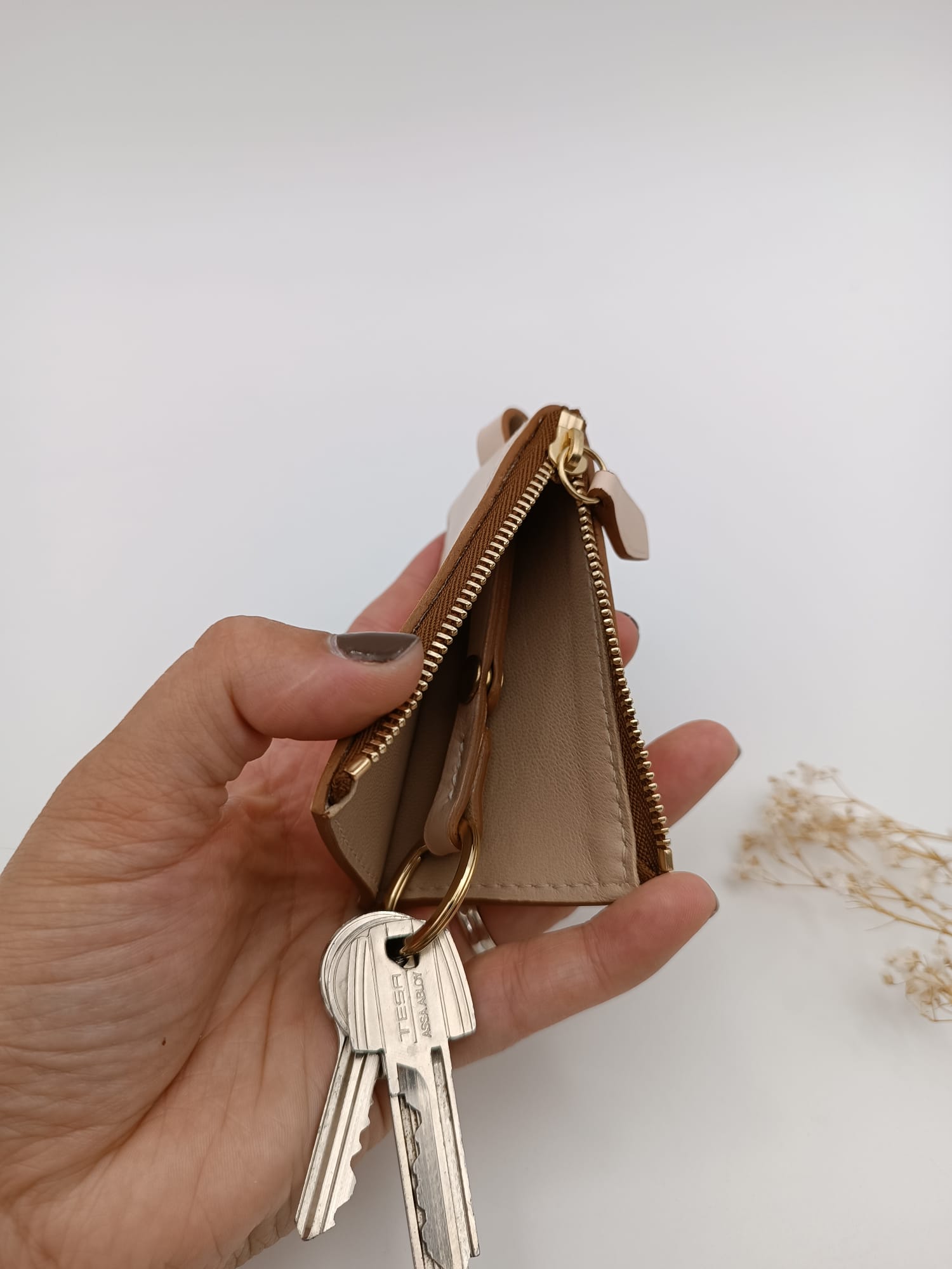 AA0928E3-A20F-4194-AB37-E8612630CEBF